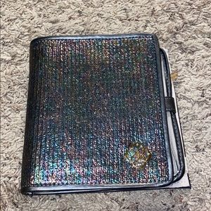 Folding snap closed jewelry organizer